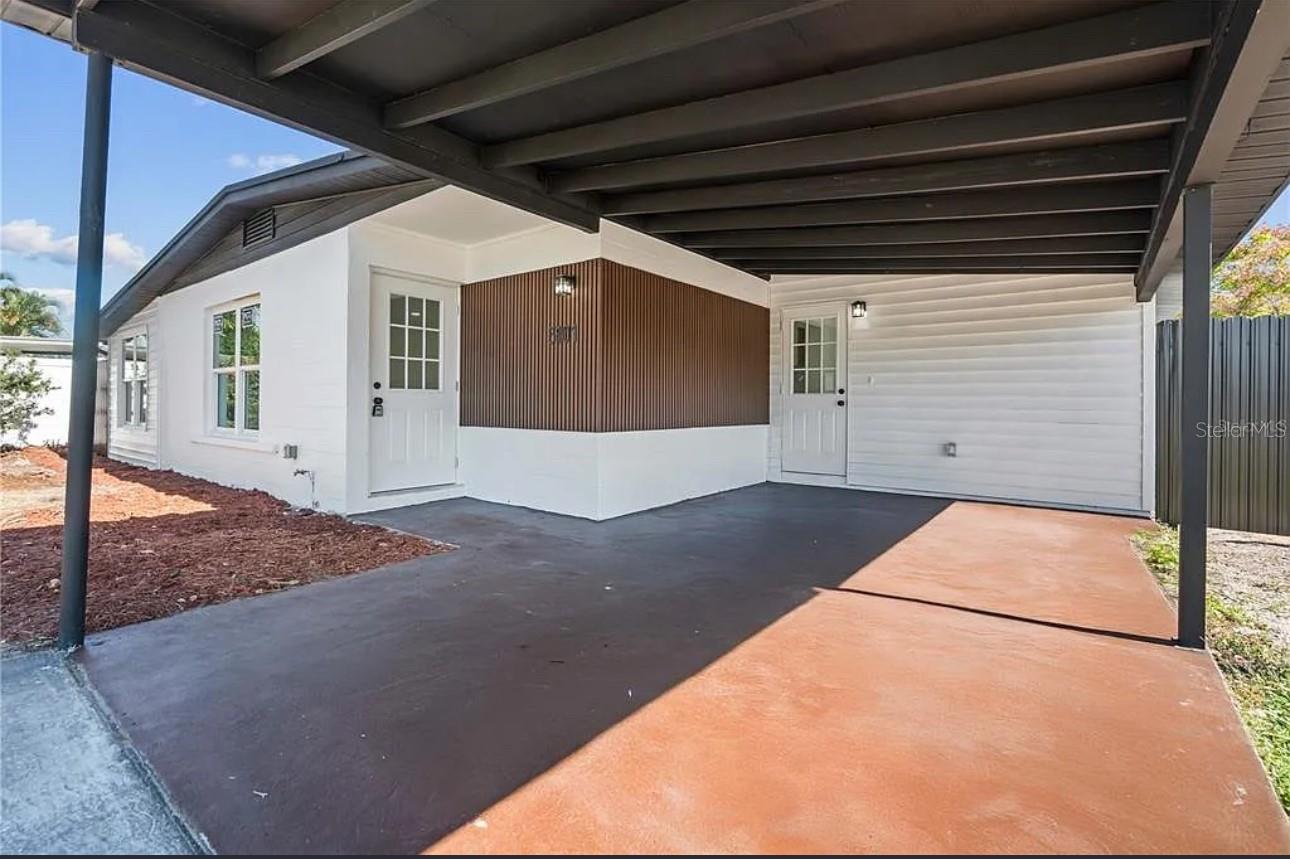 5101 Town N Country Boulevard, FL
