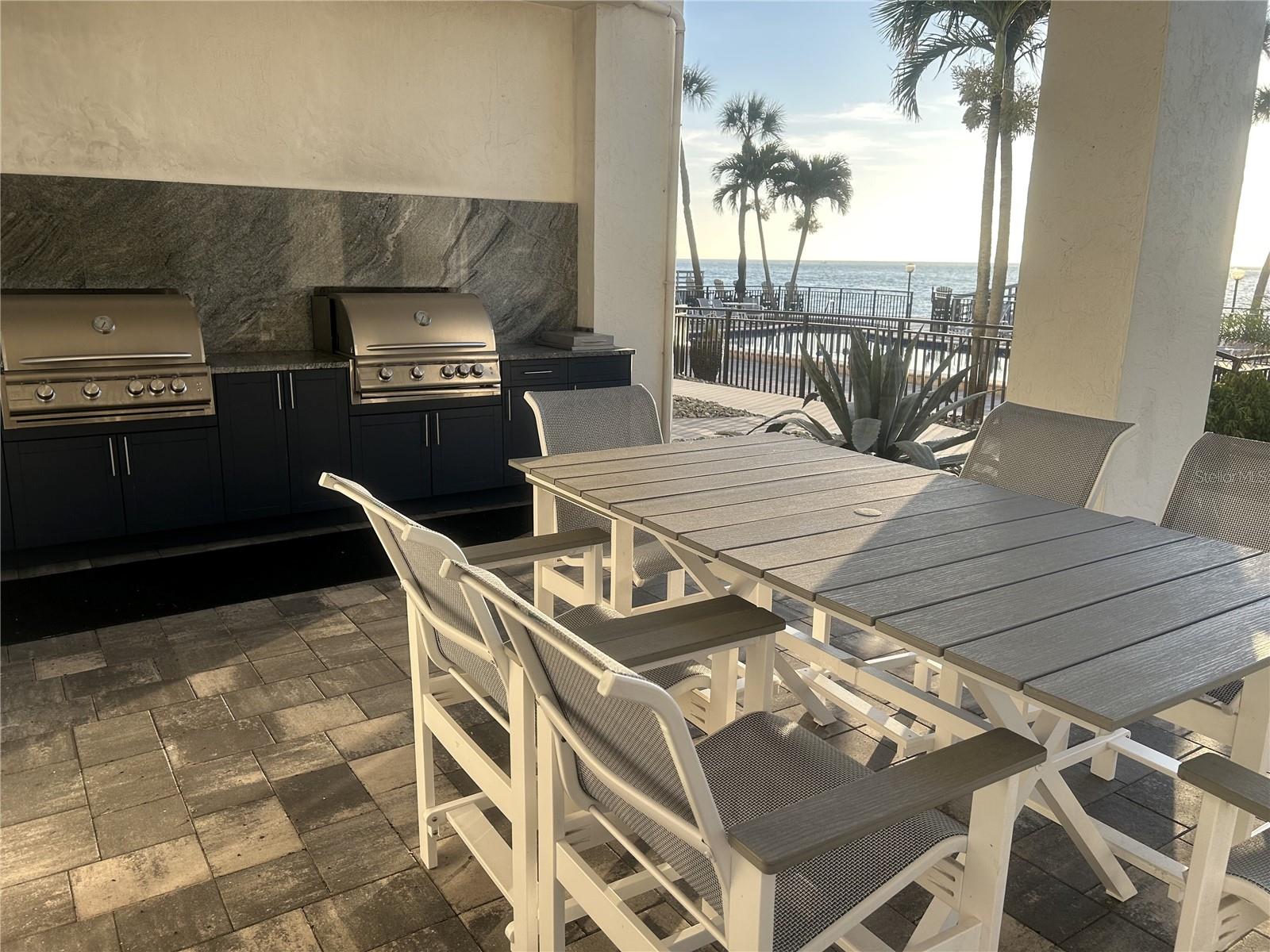 4822 Ocean Boulevard, FL