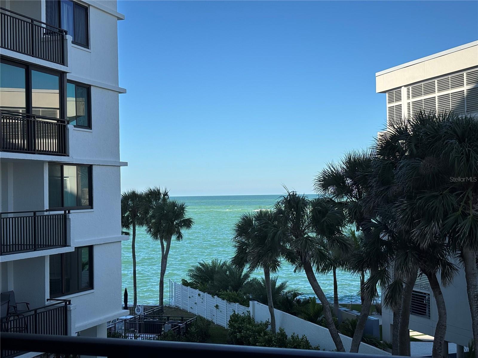4822 Ocean Boulevard, FL