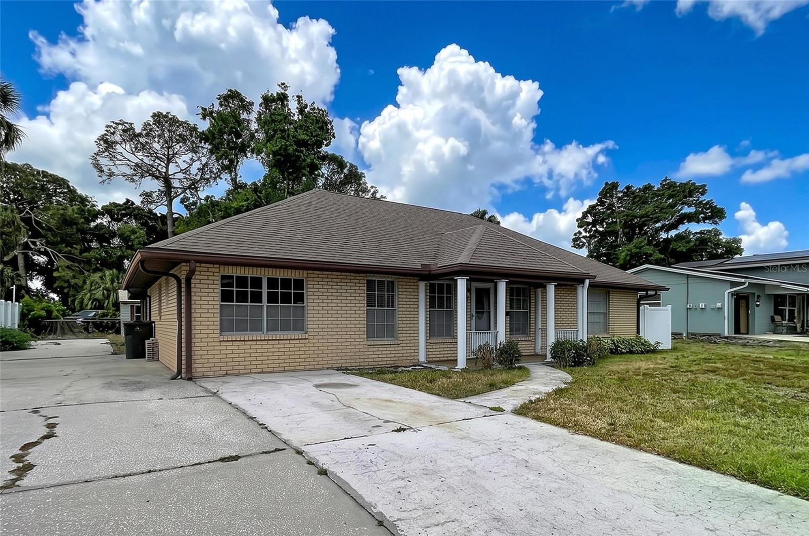 7706 Elm Street, FL