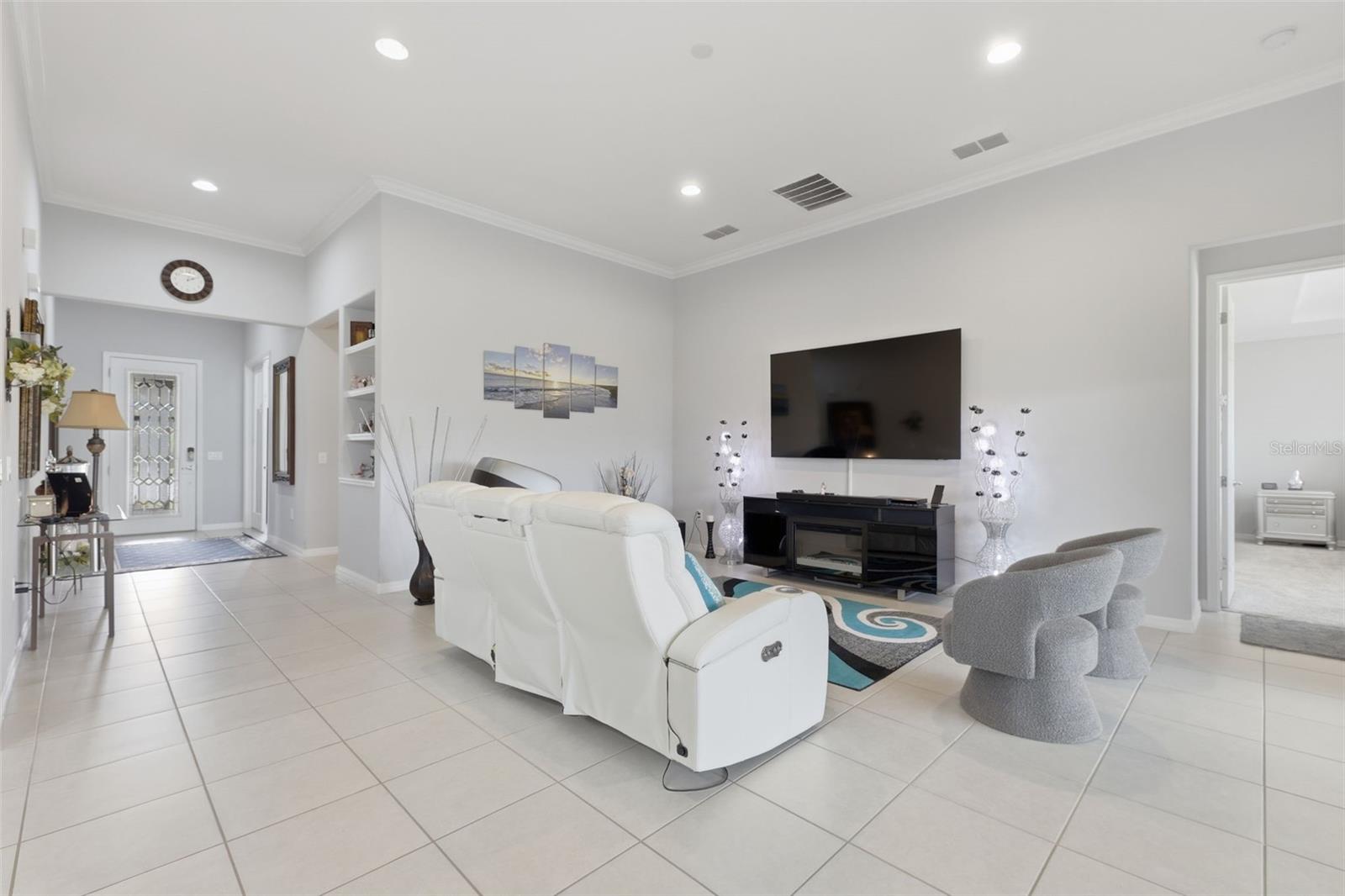 454 Colony Orchard Court, FL
