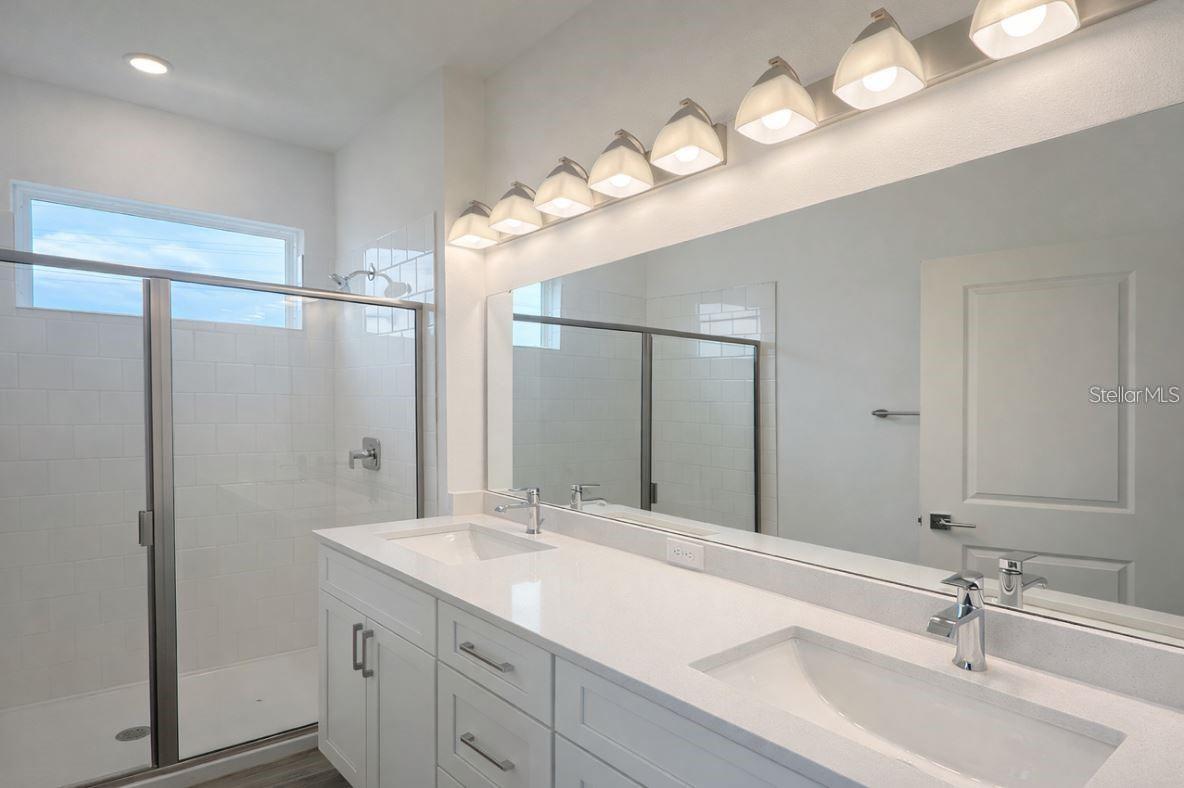 310 Elena Lavin Circle, FL