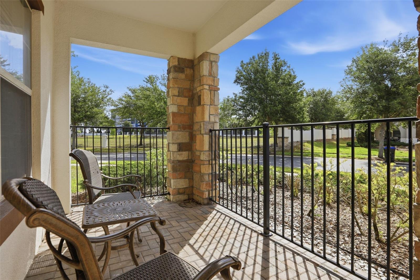 10902 Citron Oaks Drive, FL