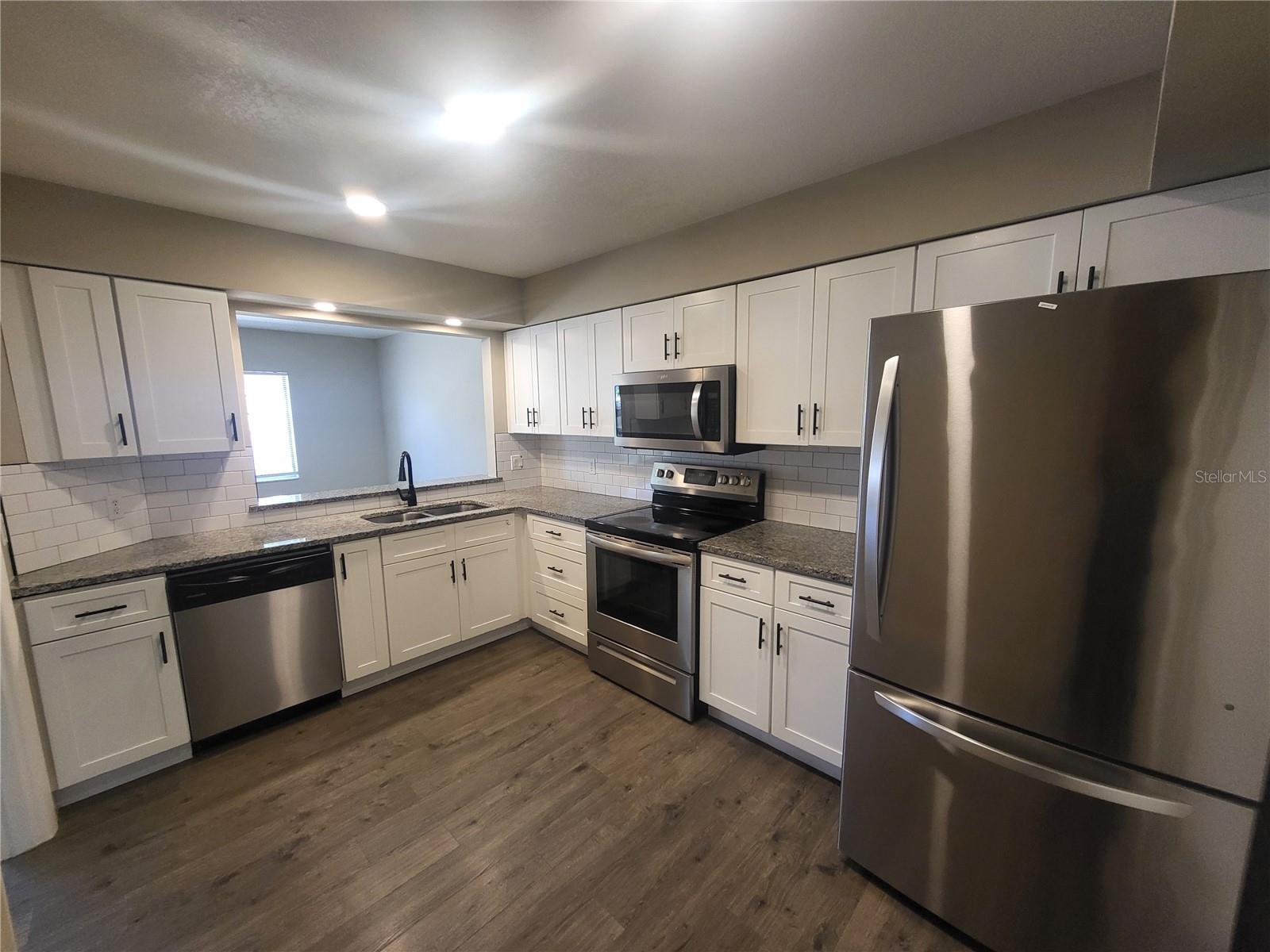 7238 Harbor Heights Circle, FL