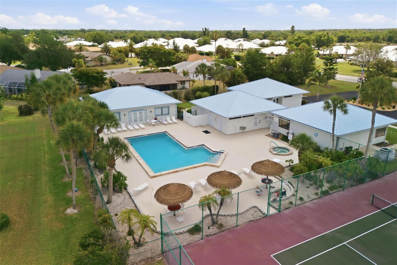 3016 Sail Pointe Circle, FL