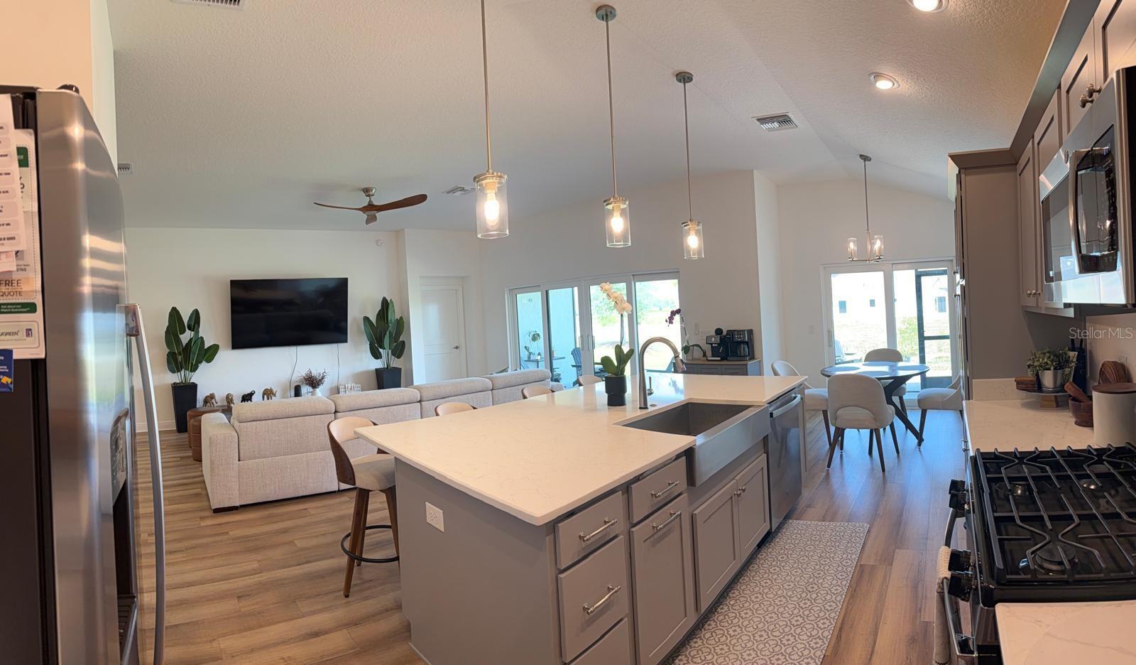 2655 Cleveland Place, FL