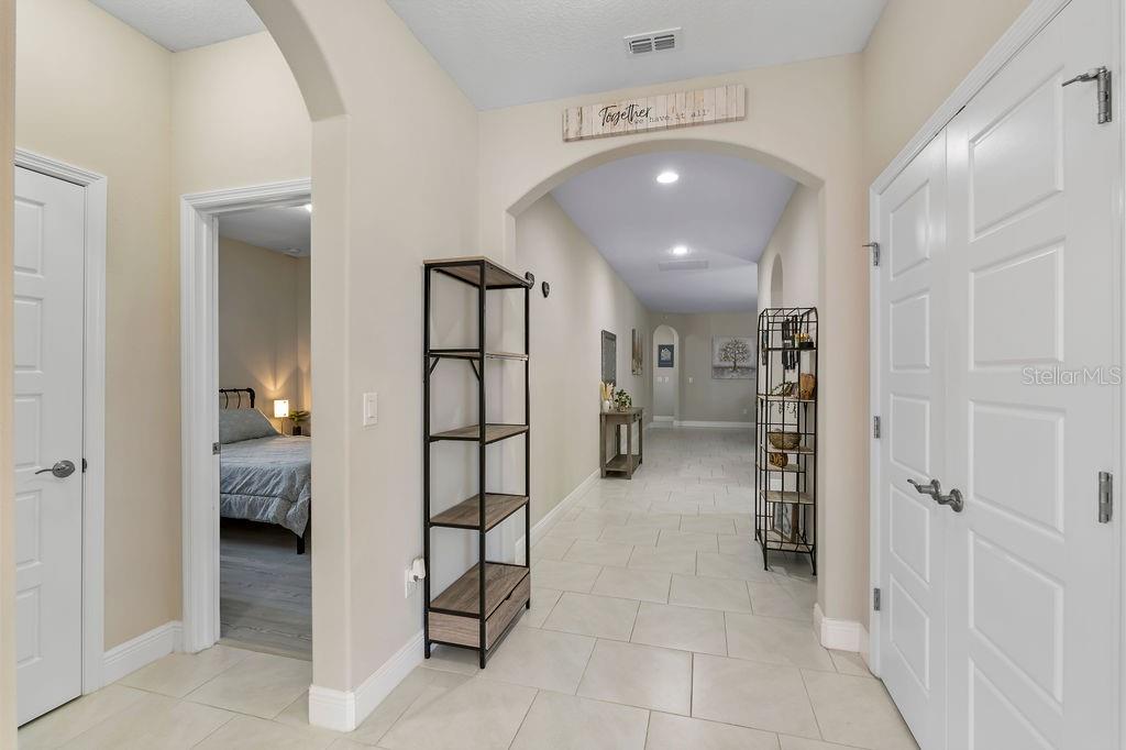 4488 Linwood Trace Lane, FL