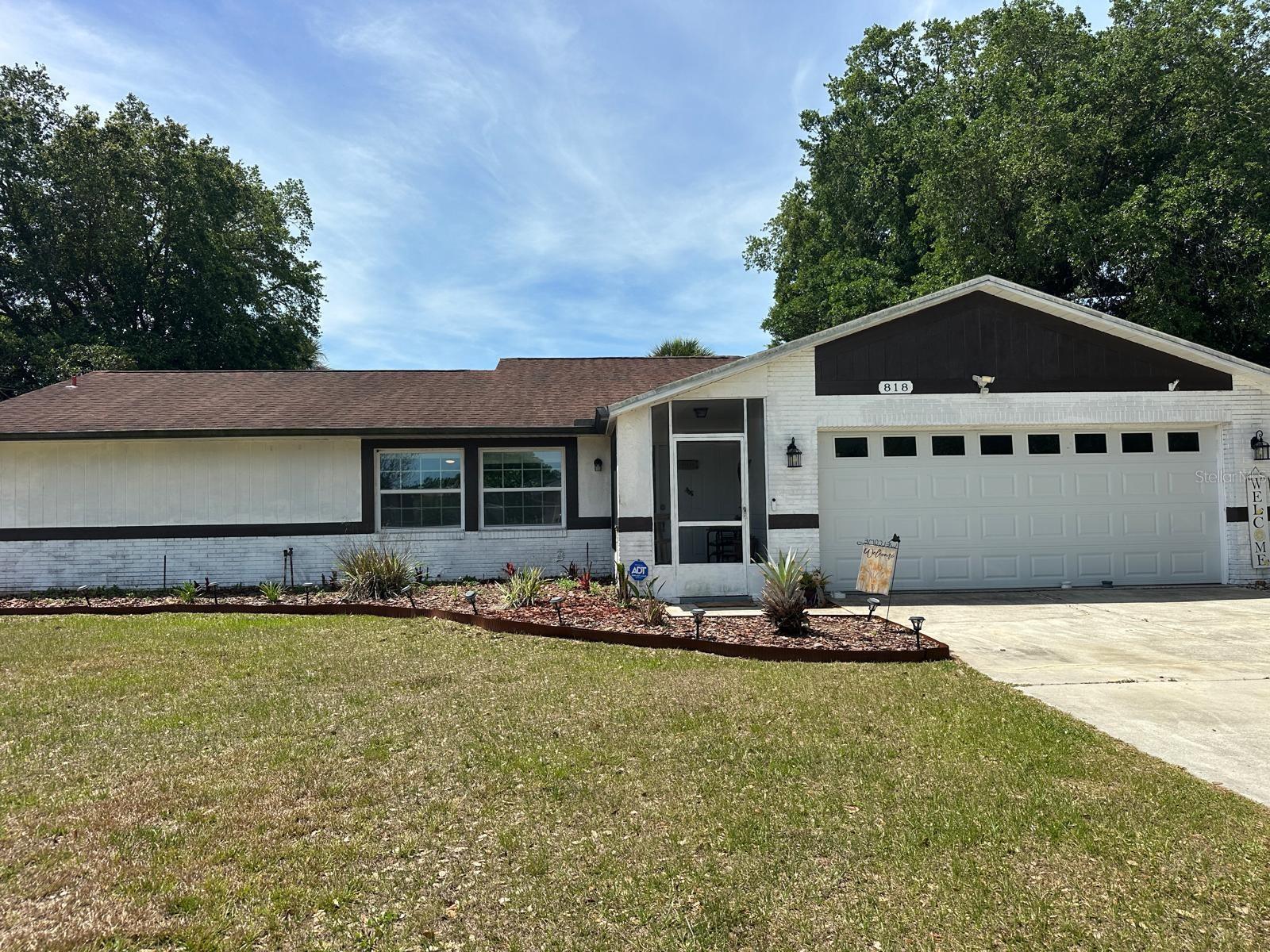 818 Mendoza Drive, FL