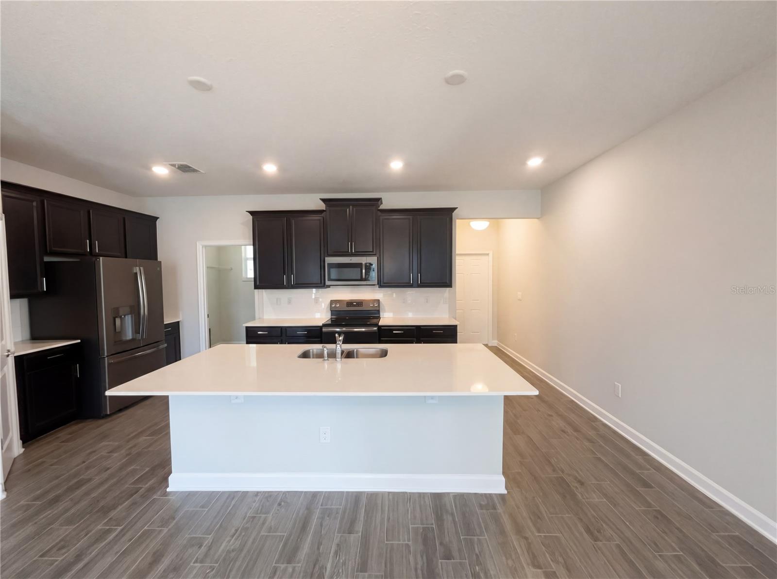 11072 Silver Surfer Alley, FL