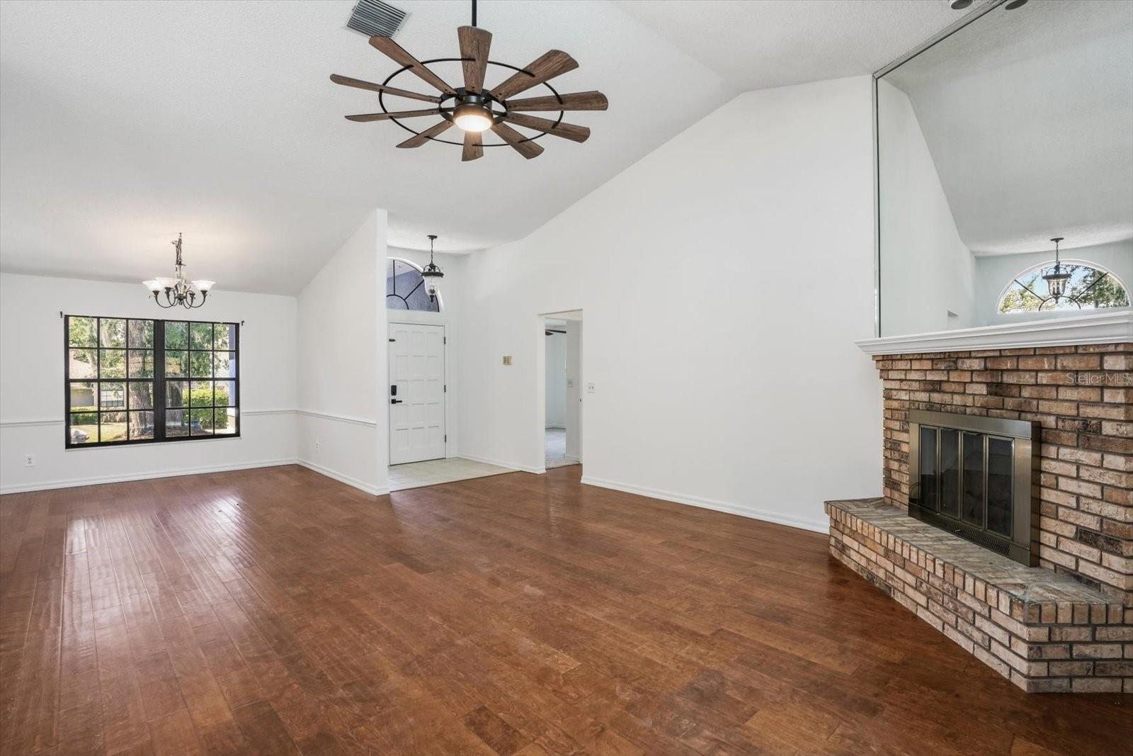 313 Bahia Circle, FL