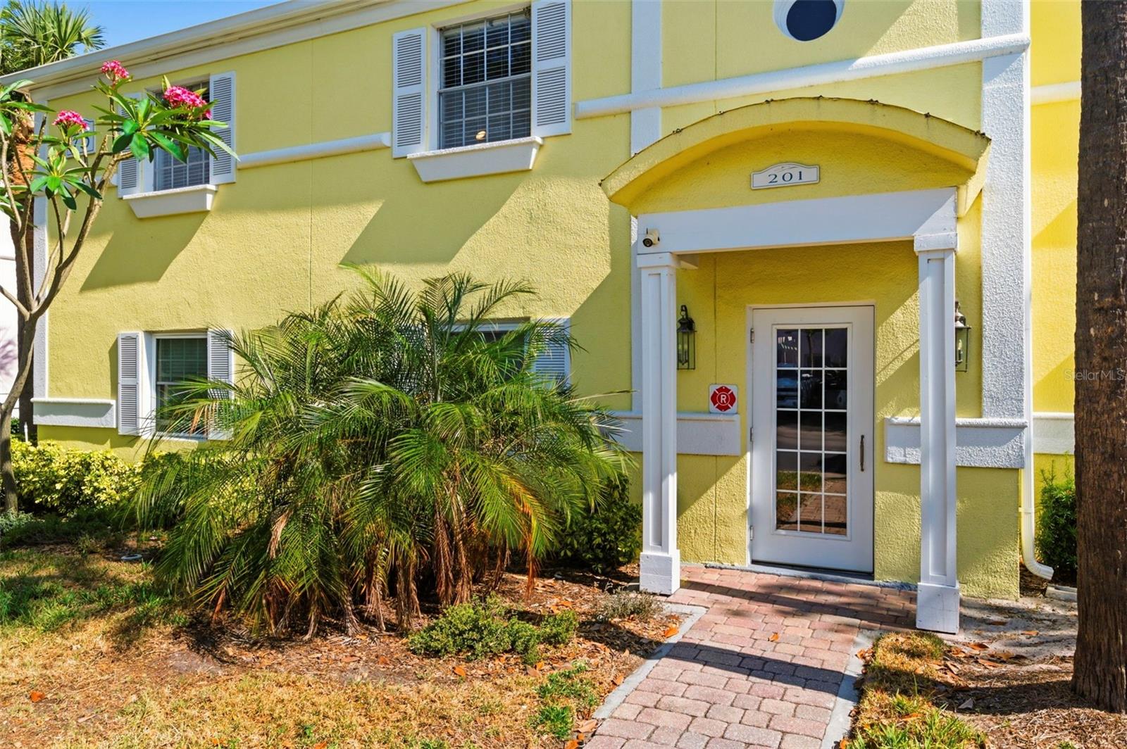 201 Pompano Drive, FL
