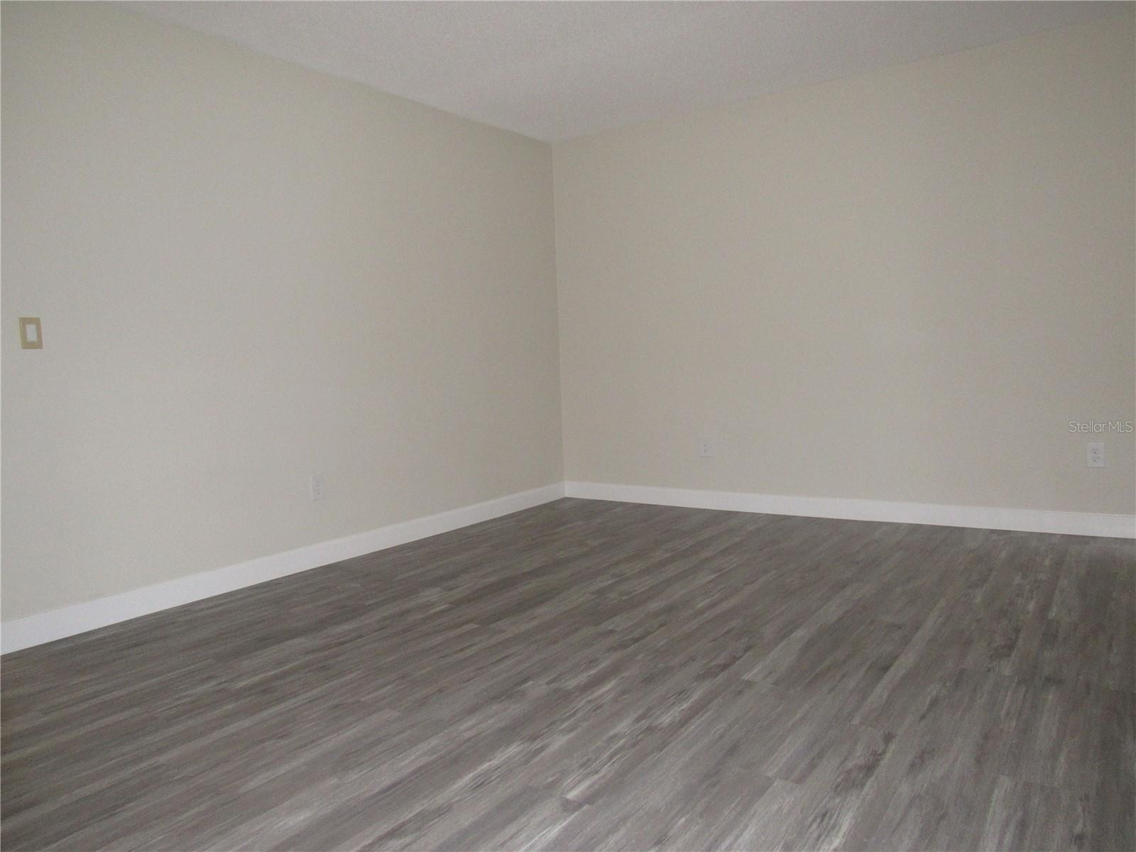 22333 Edgewater Drive, FL