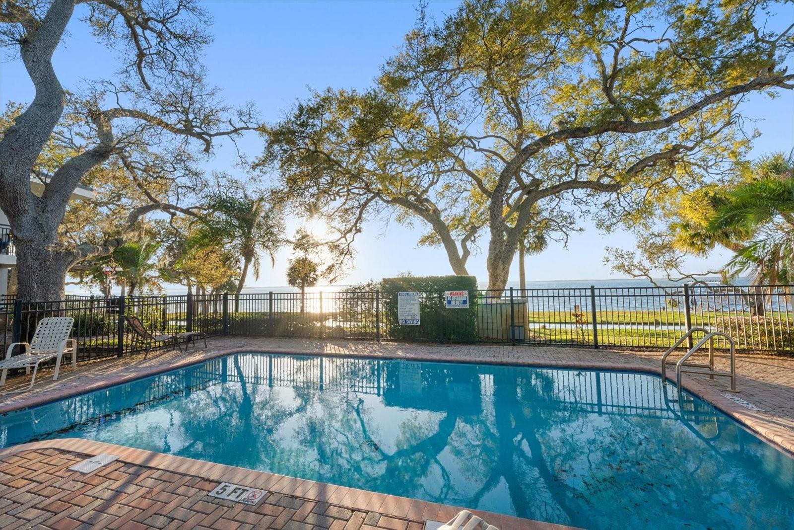 1101 Victoria Drive, FL