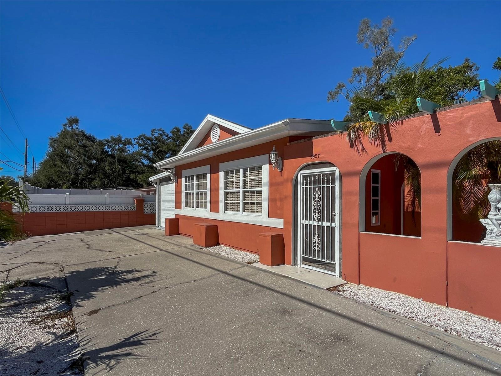 3957 Proctor Road, FL