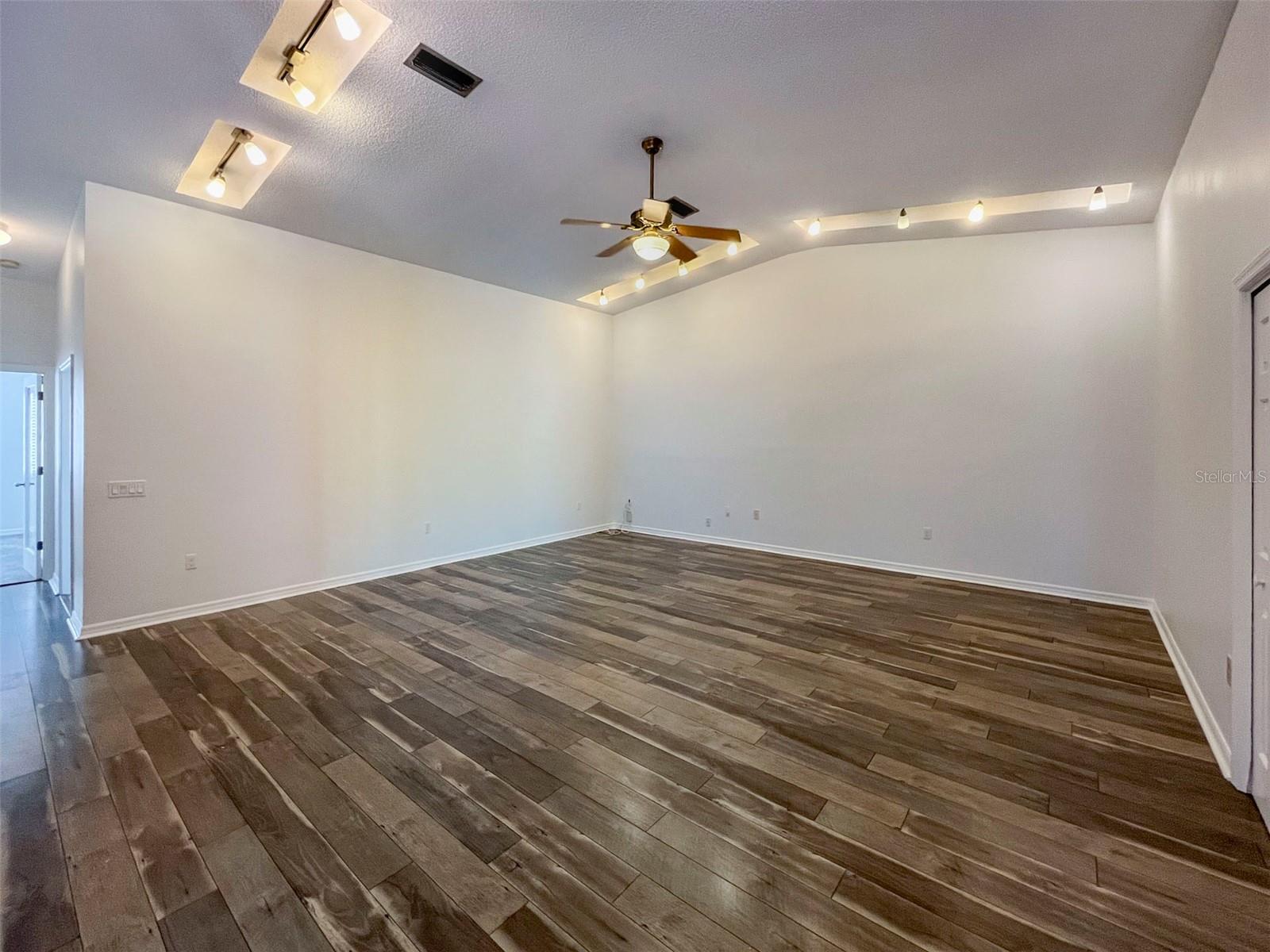 3957 Proctor Road, FL