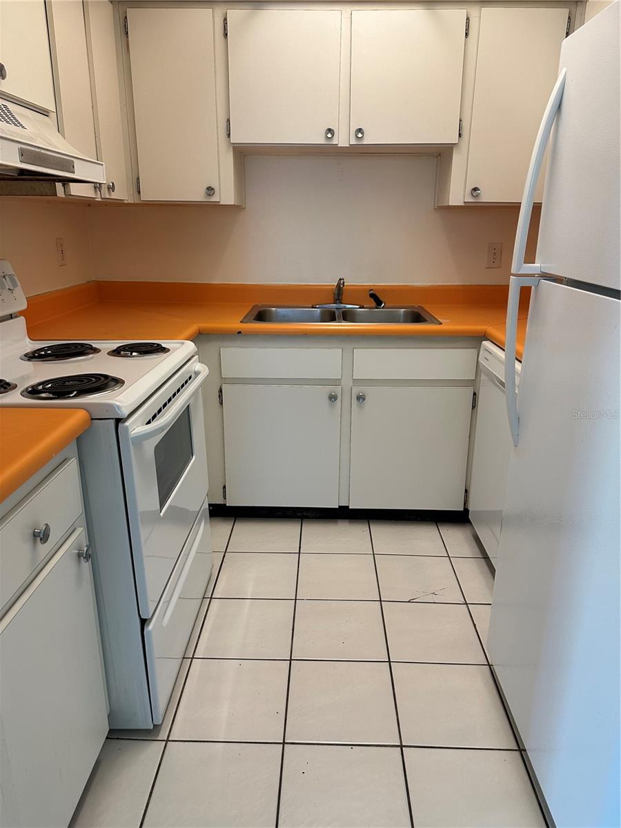 4800 Rilma Avenue, FL