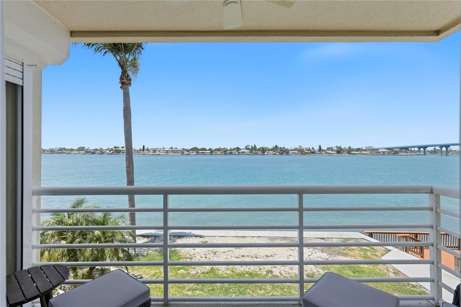 6085 Bahia Del Mar Circle, FL