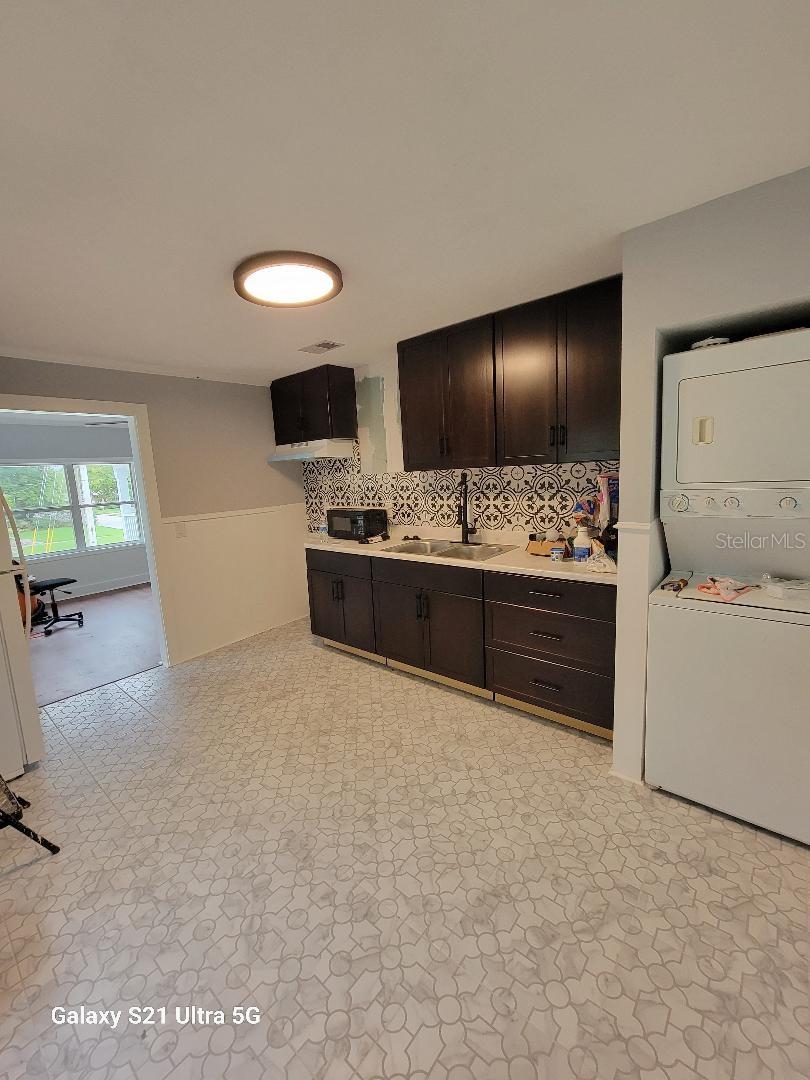 16 Primrose Drive, FL