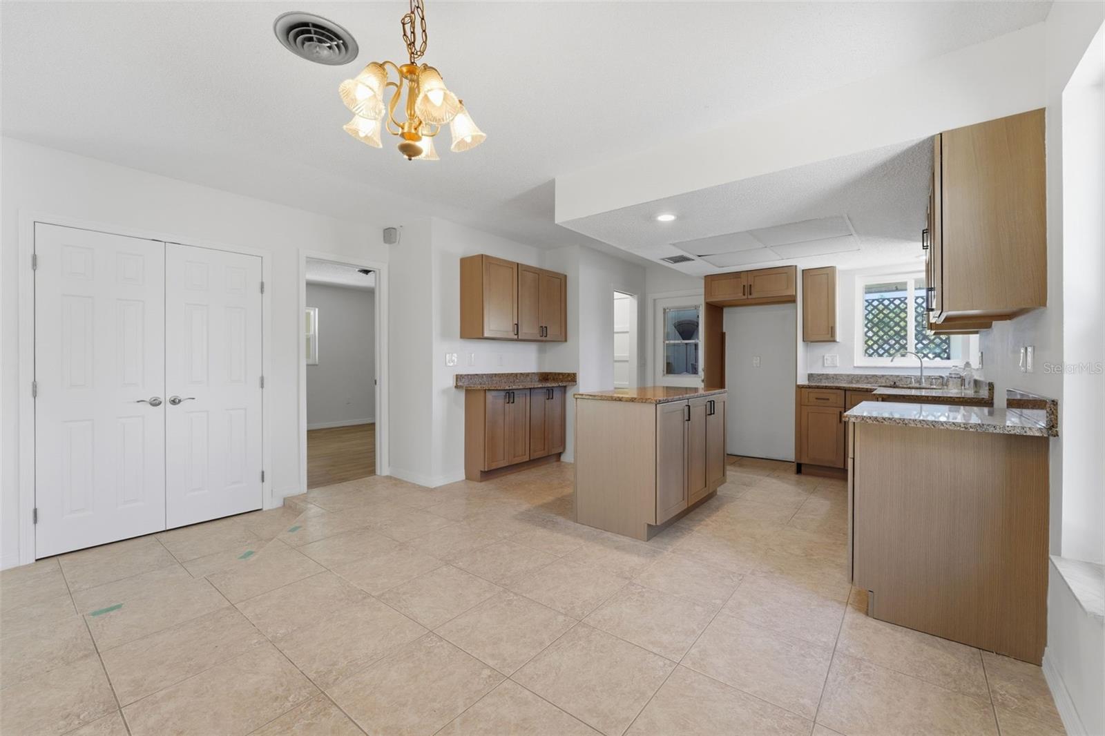 316 Mango Street, FL
