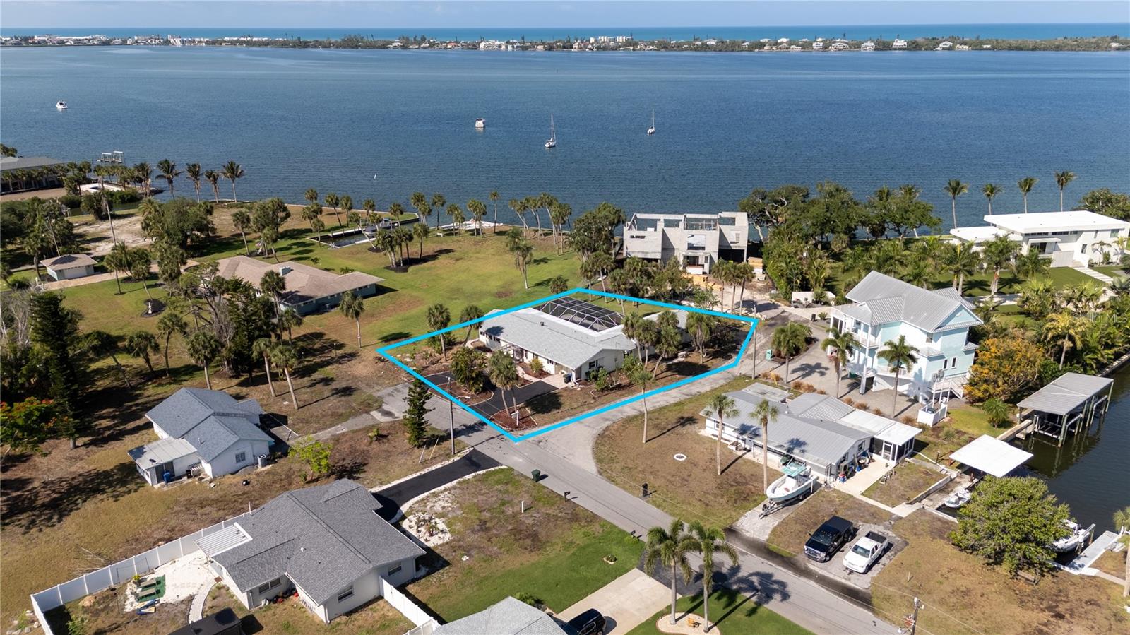 316 Mango Street, FL