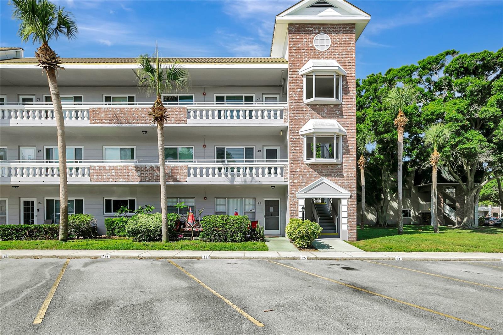 2461 Rhodesian Drive, FL