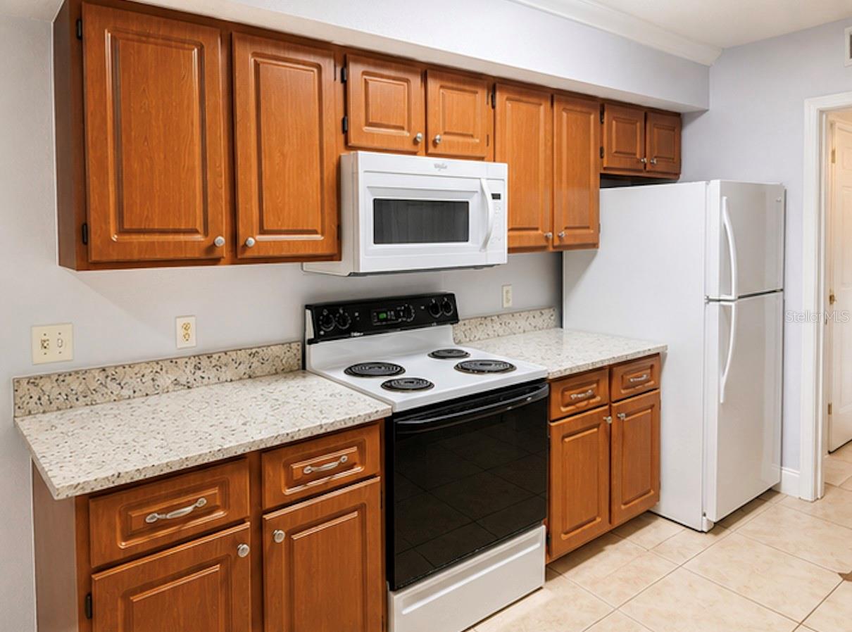 738 Crest Pines Drive, FL