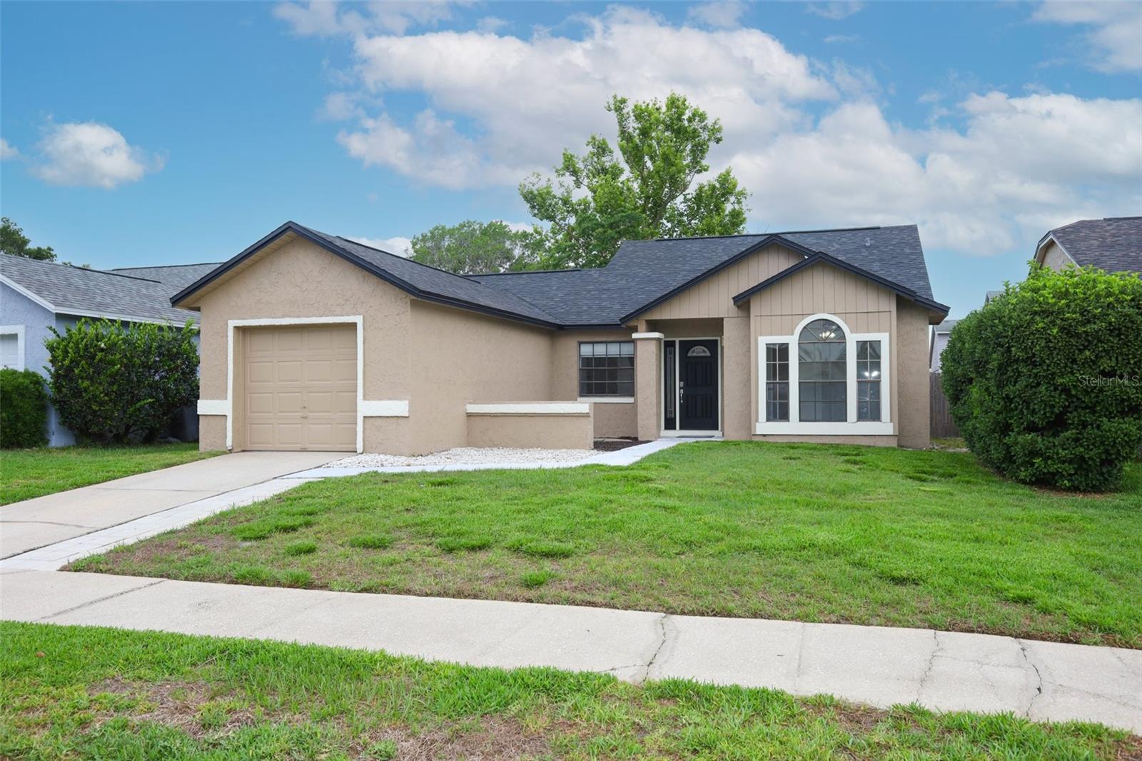 1016 Gwyn Circle, FL