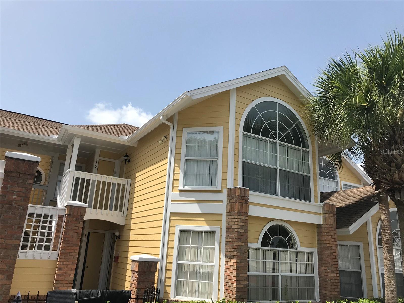 2468 Sweetwater Club Circle, FL