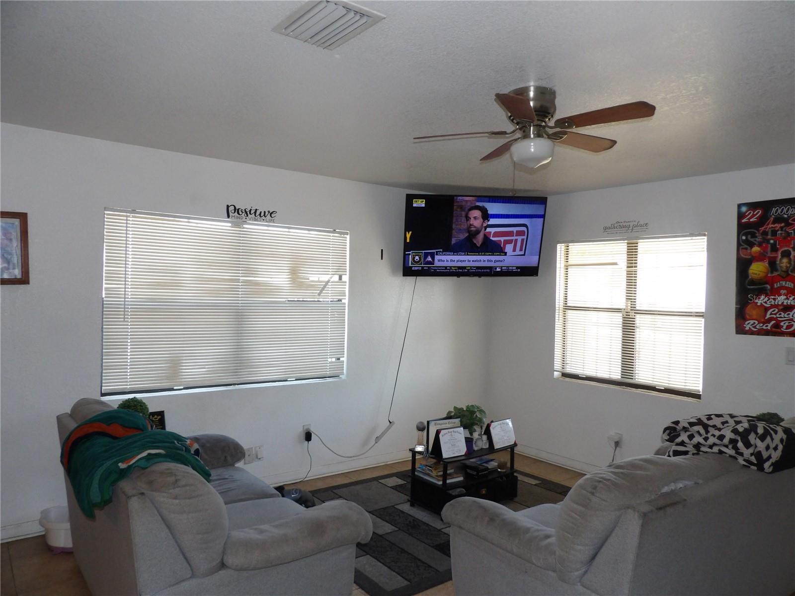 216 10th Street, FL