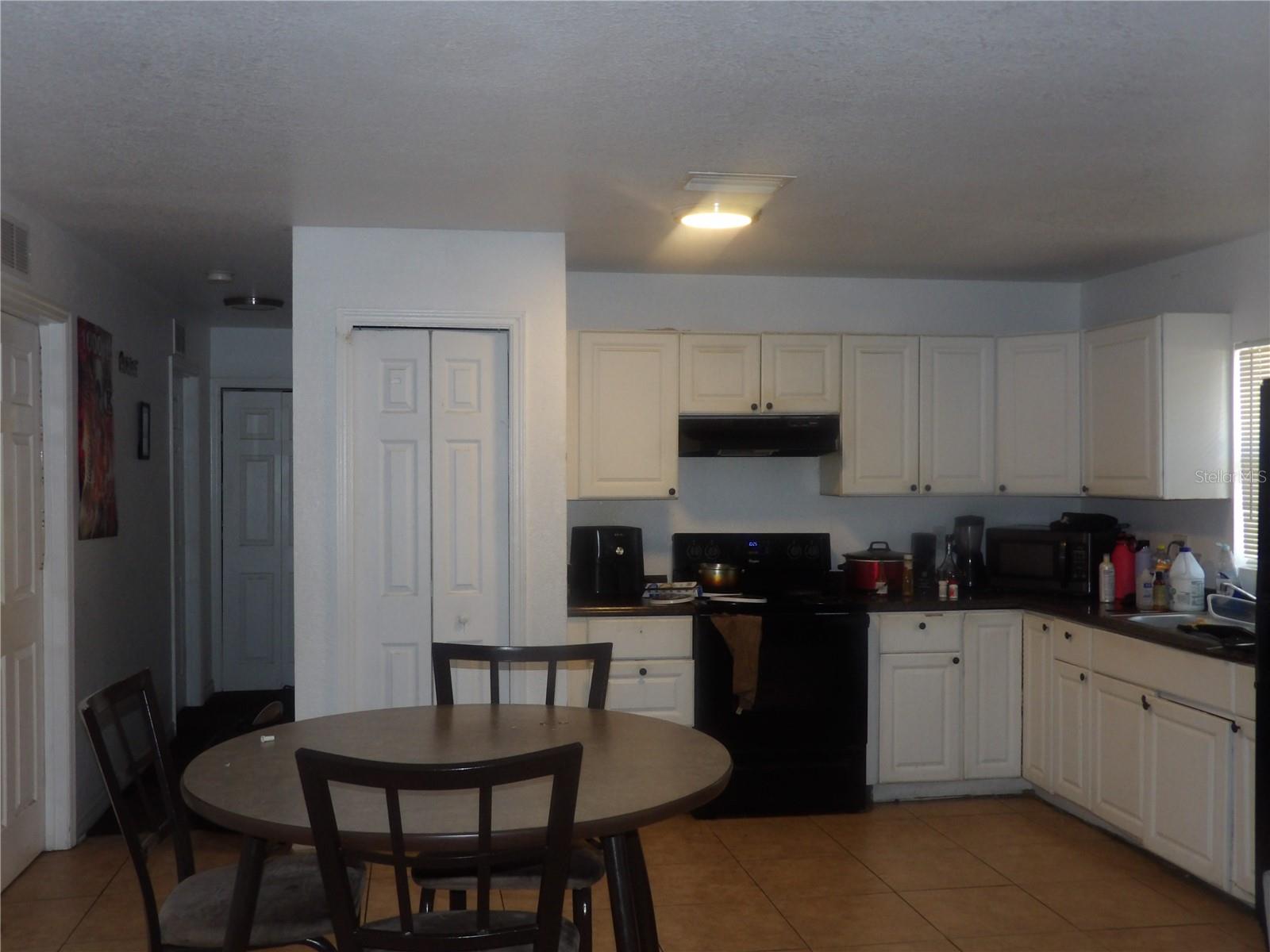 216 10th Street, FL
