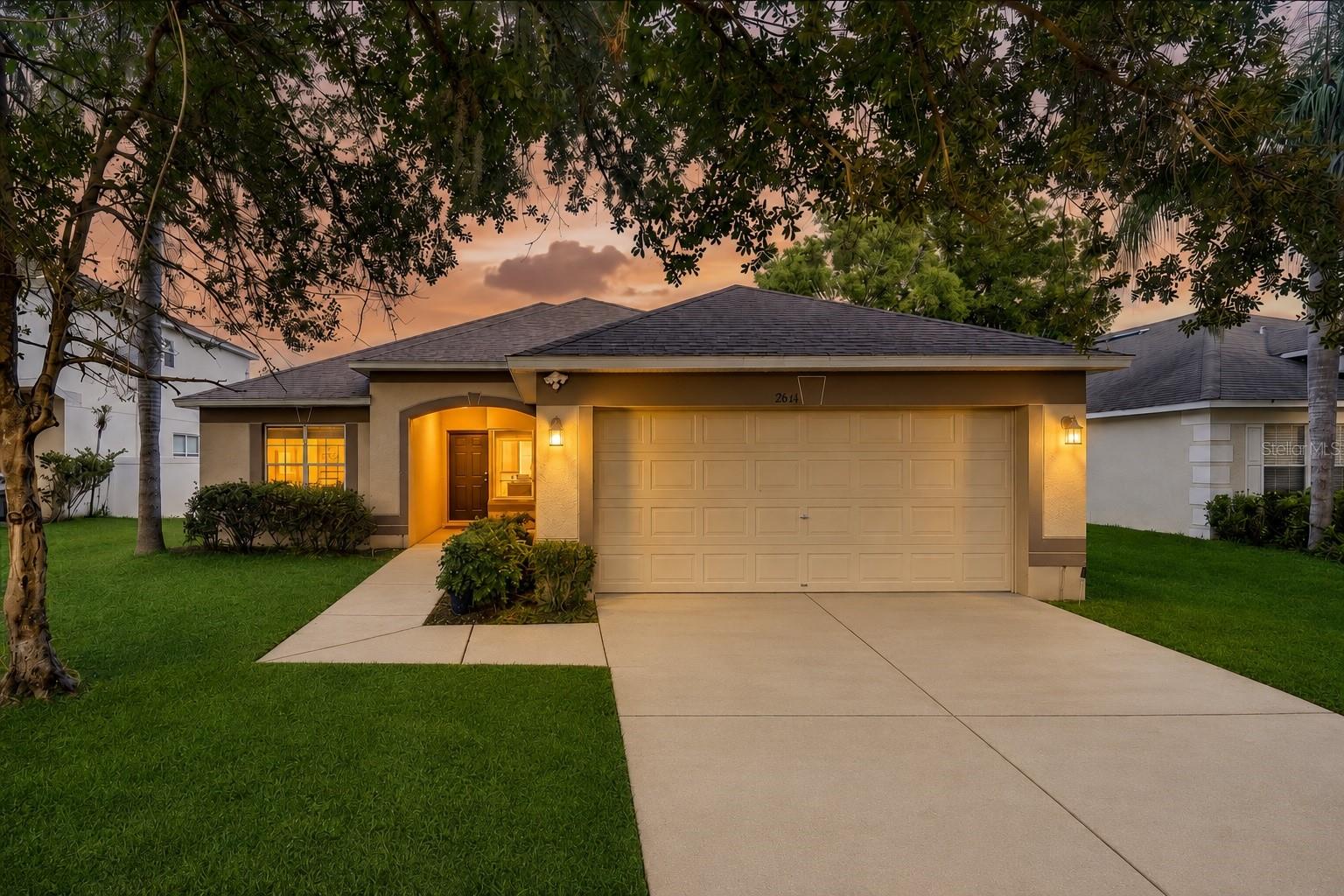 2614 Queen Alberta Drive, FL