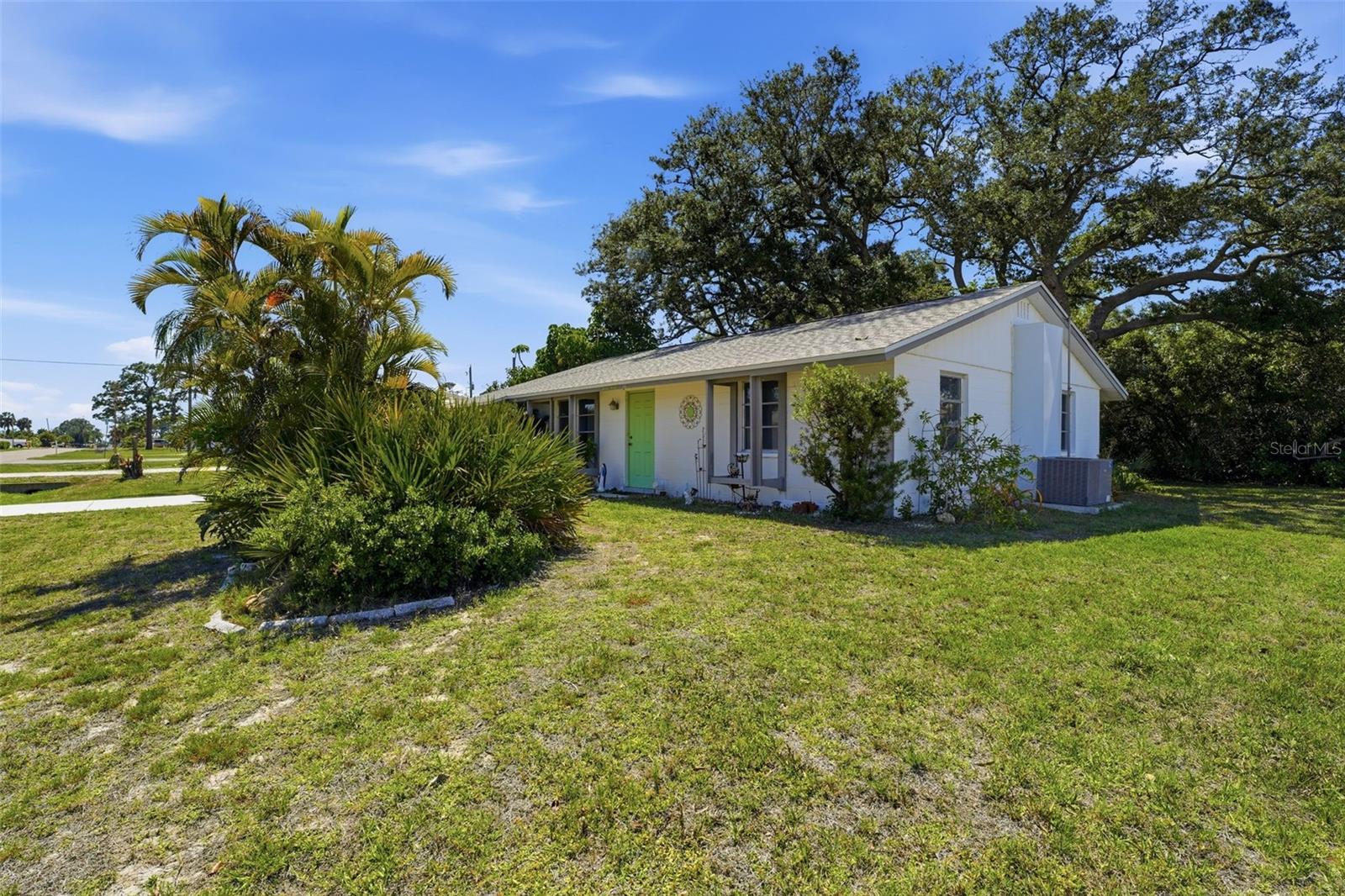1240 Venice Boulevard, FL