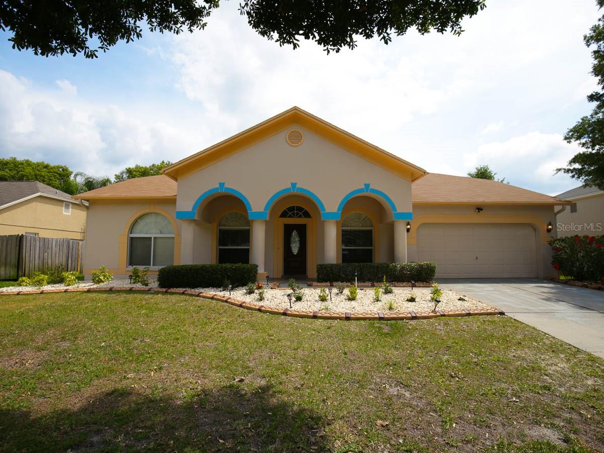 9214 Sunnyoak Drive, FL