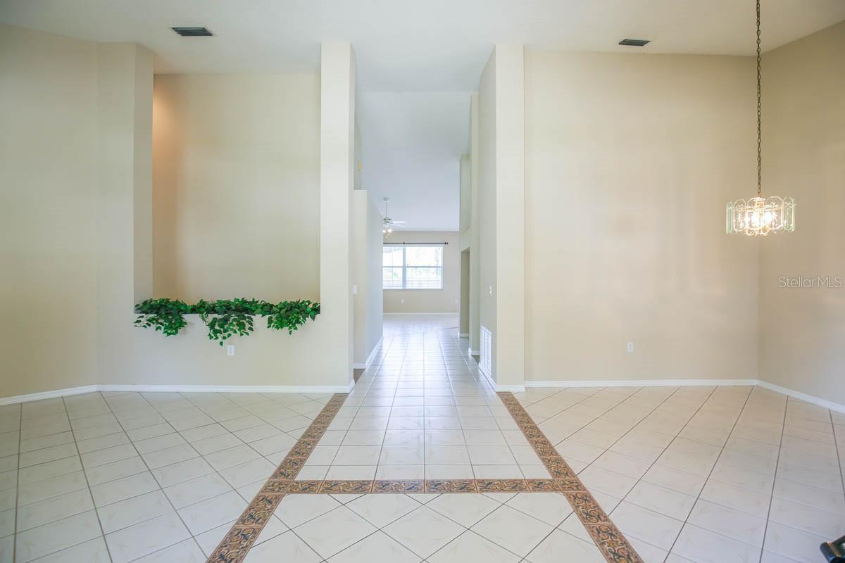 9214 Sunnyoak Drive, FL