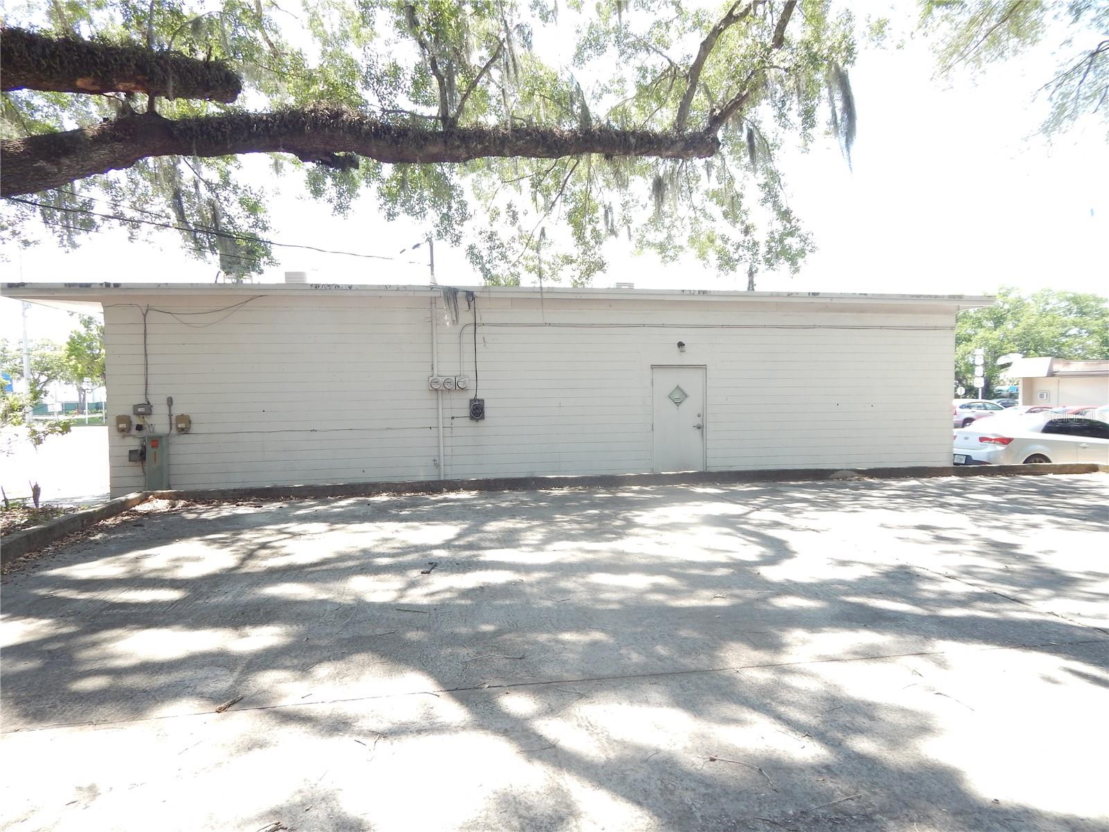 1503 Main Street, FL