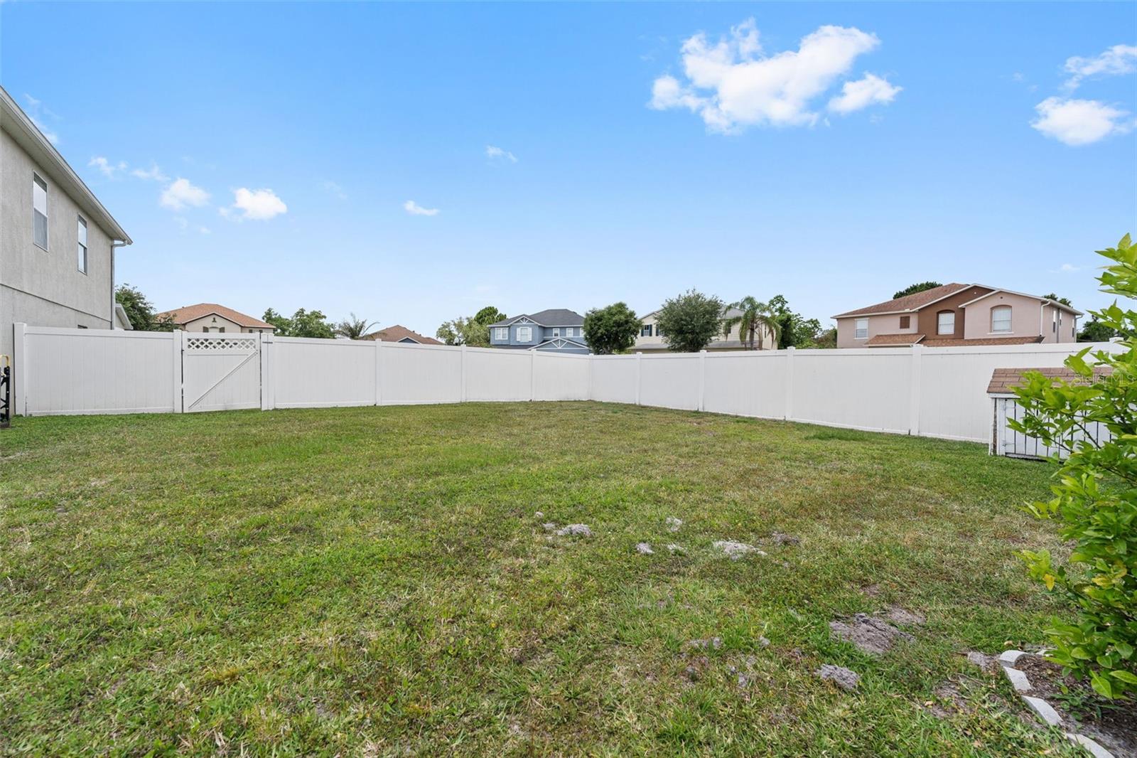831 Neptune Pointe Lane, FL
