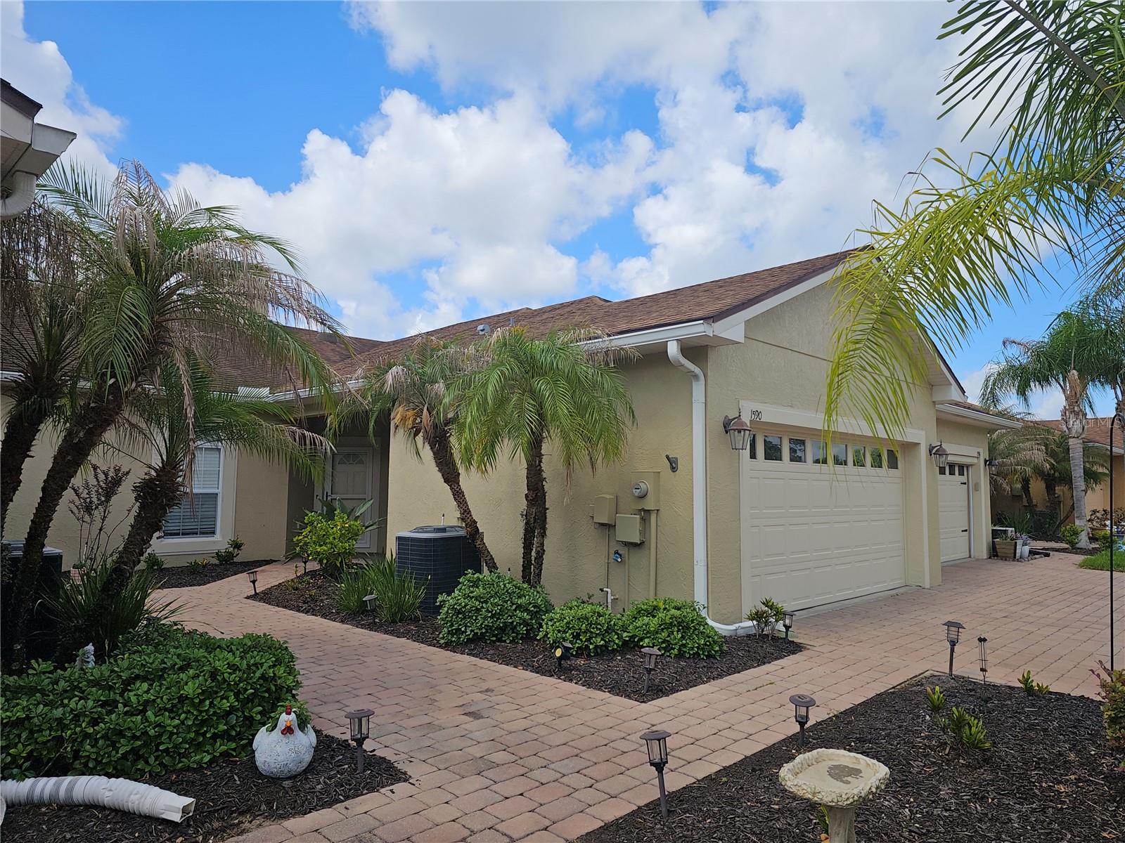 1590 Vienna Square Drive, FL