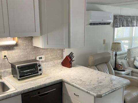 800 Chesapeake Drive, FL