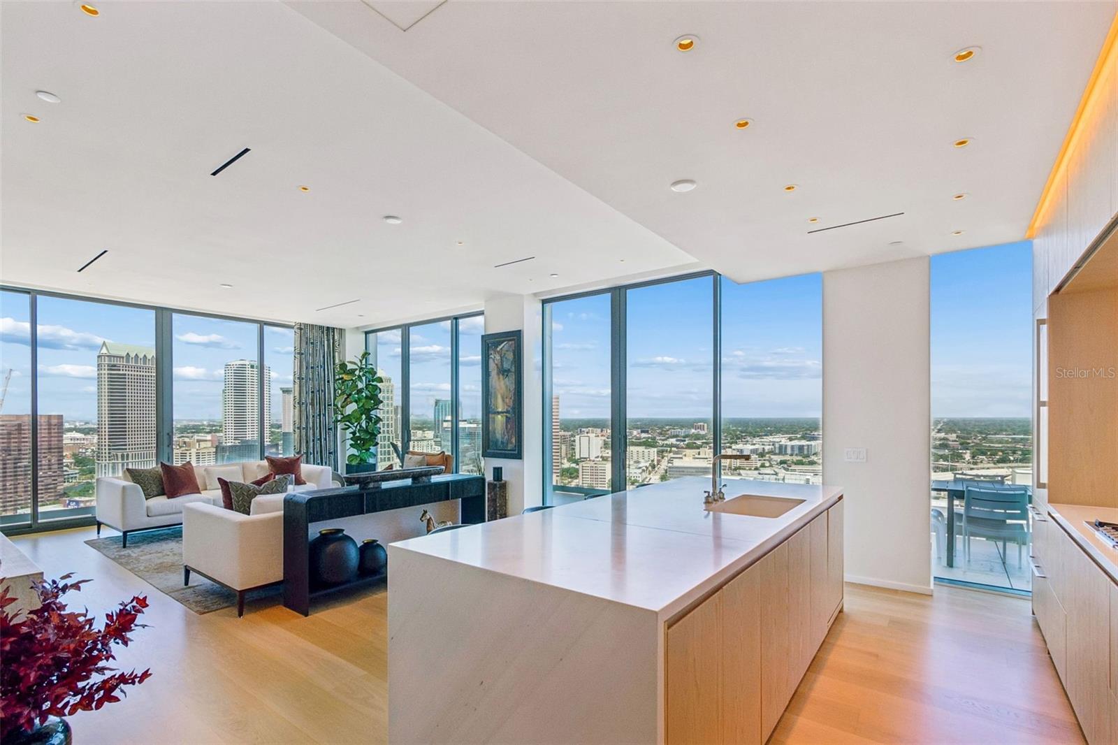 1000 Water Street, FL