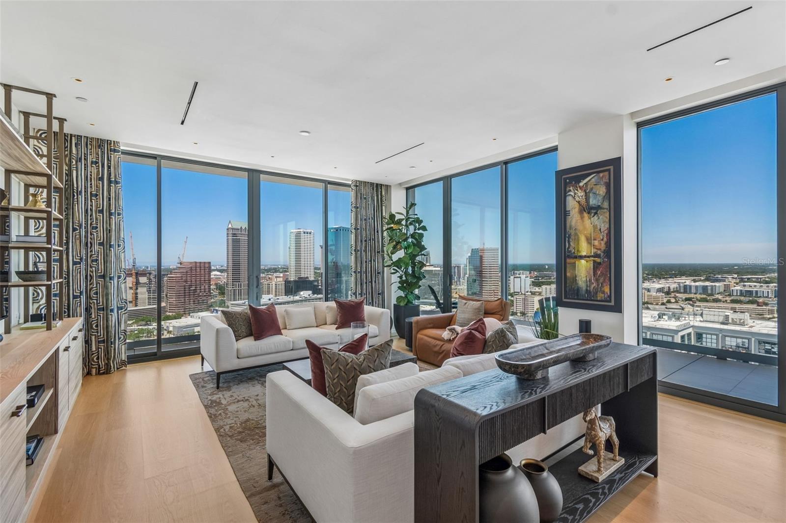 1000 Water Street, FL