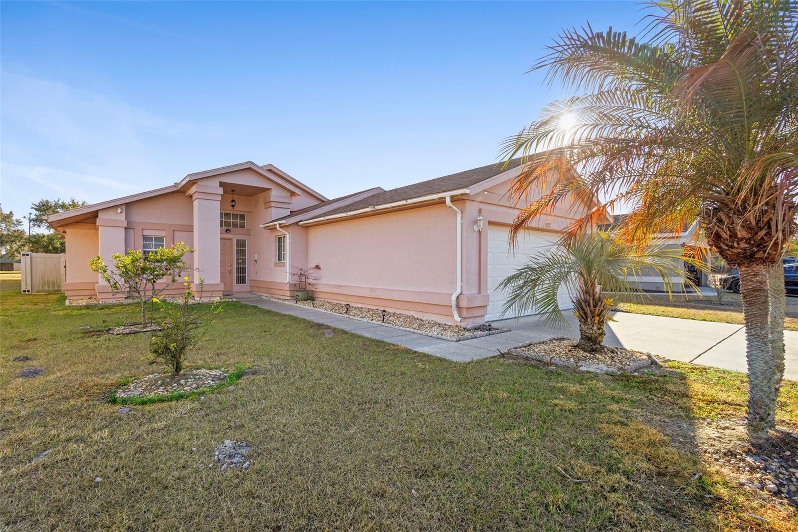 1530 Larks Nest Court, FL