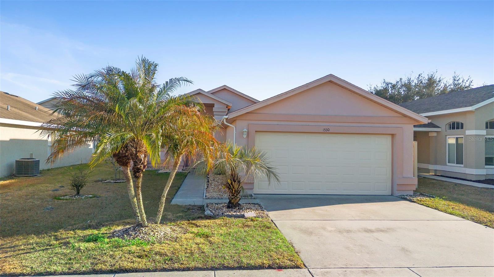 1530 Larks Nest Court, FL
