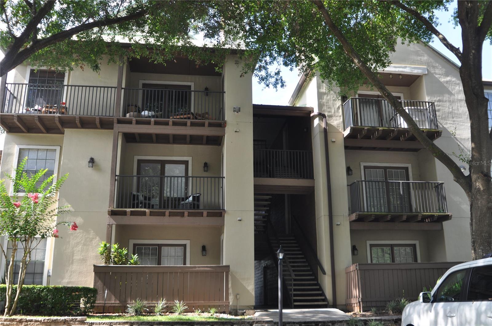 236 Afton Square, FL