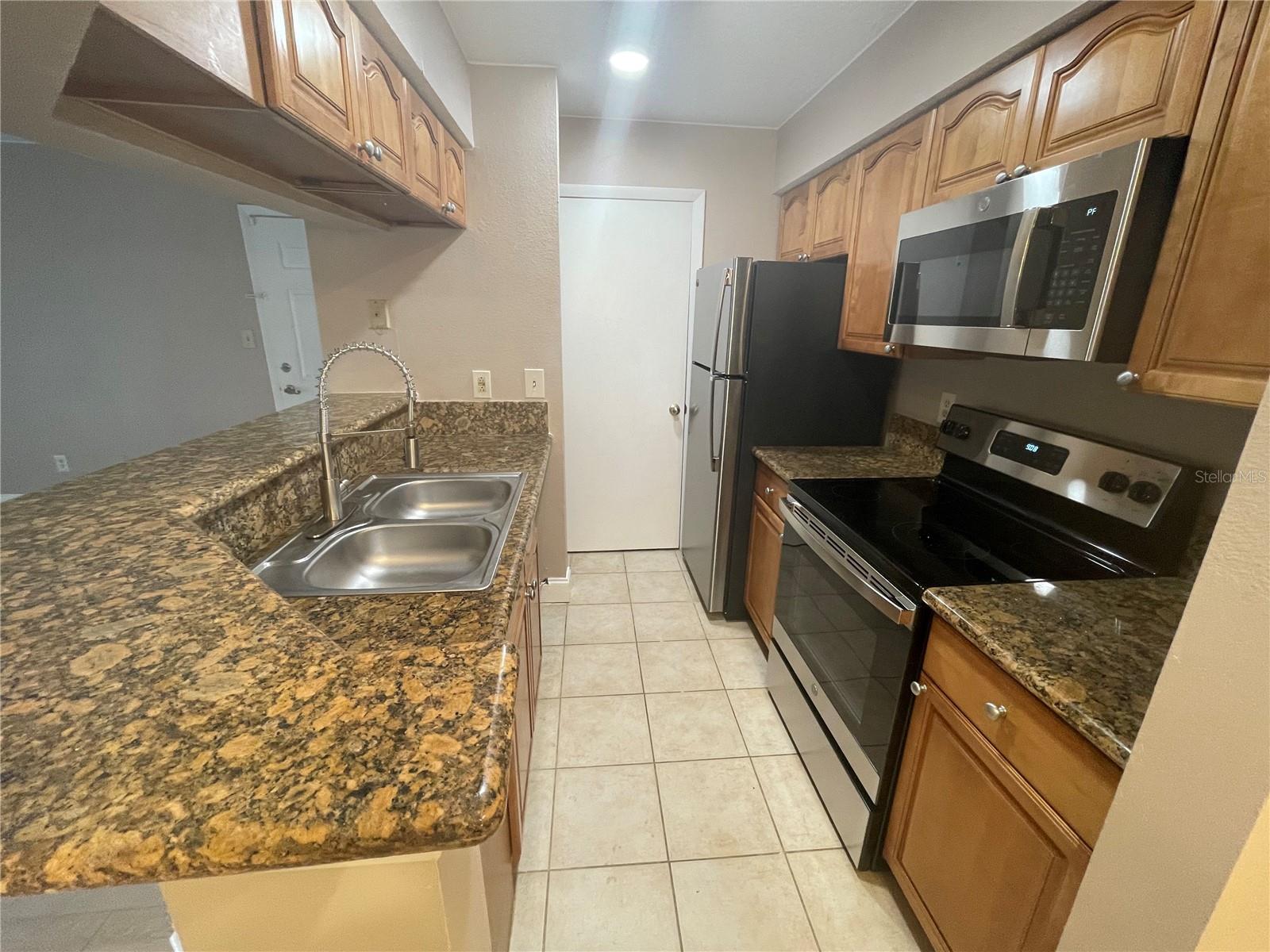 236 Afton Square, FL