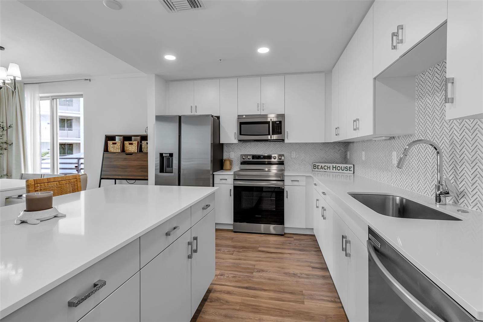 1703 Tamiami Trail, FL