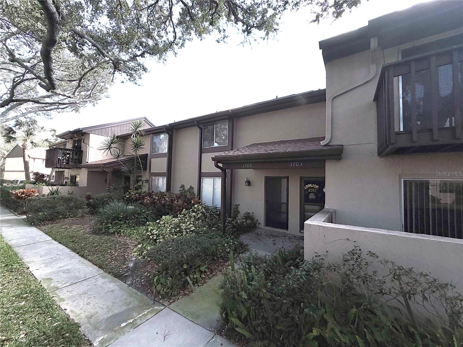 3707 Pine Cone Circle, FL