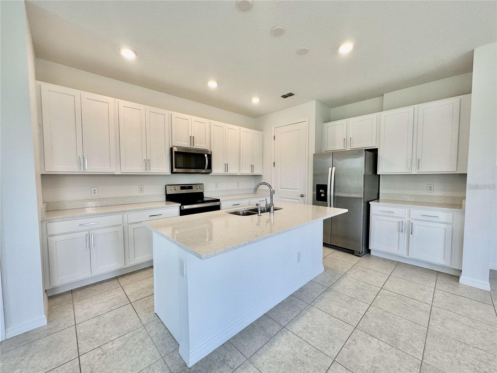 1707 Sanibel Drive, FL
