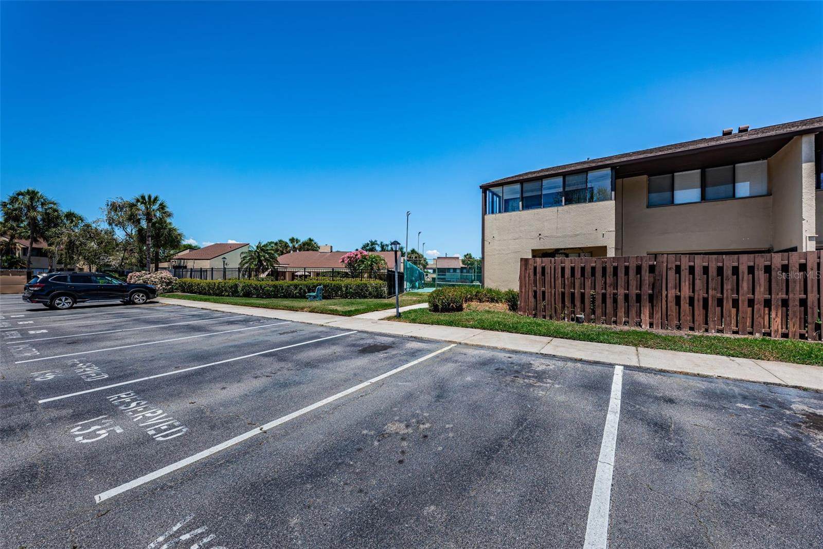 781 Village Lake Terrace, FL