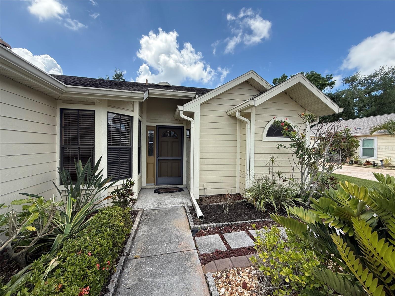 5025 82nd Way, FL