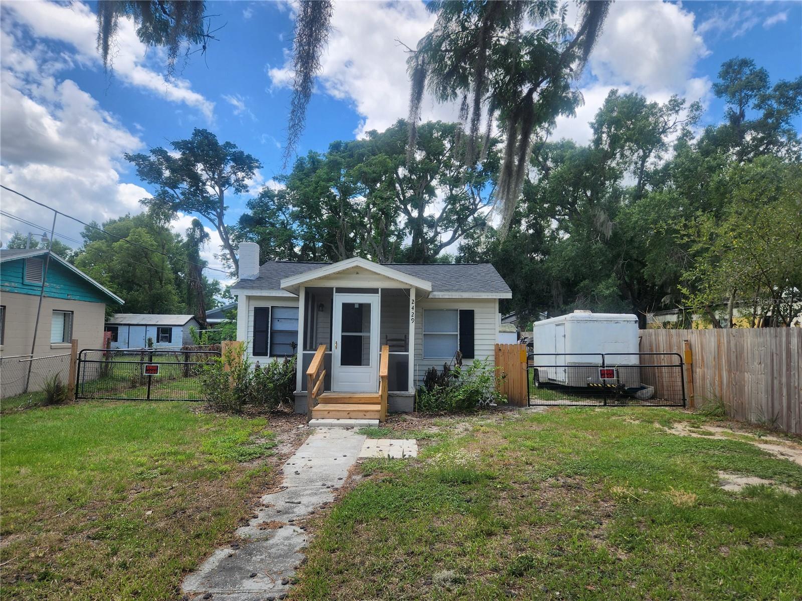 2429 Lakeview Street, FL